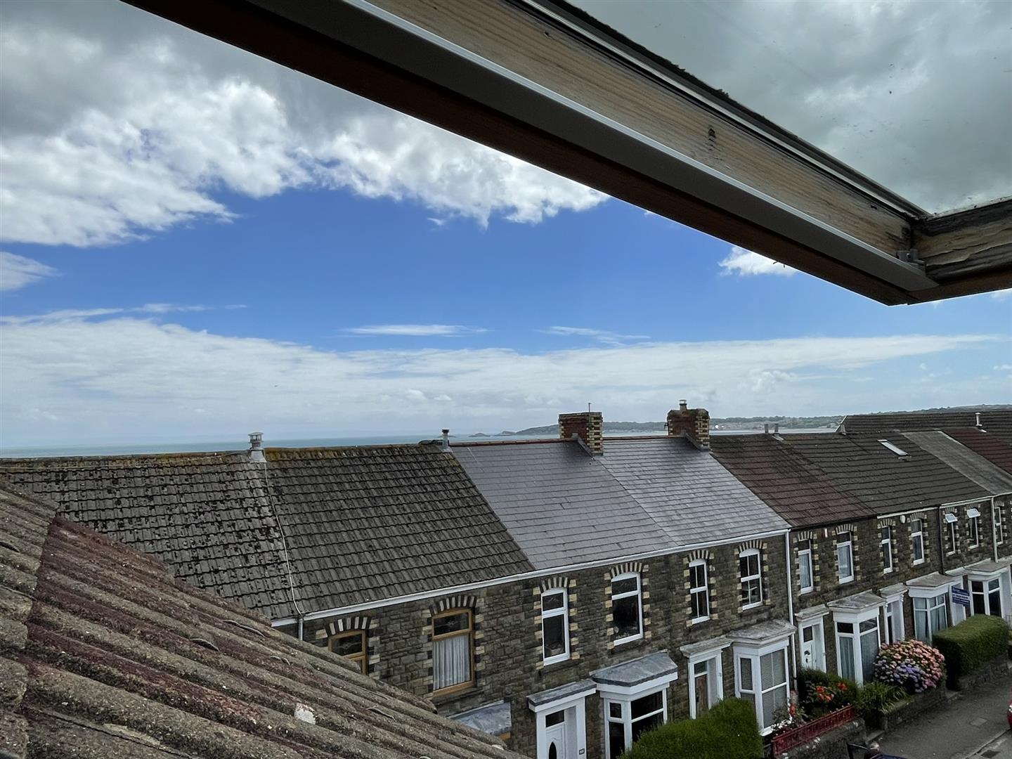 De Breos Street, Brynmill, Swansea, SA2 0BY